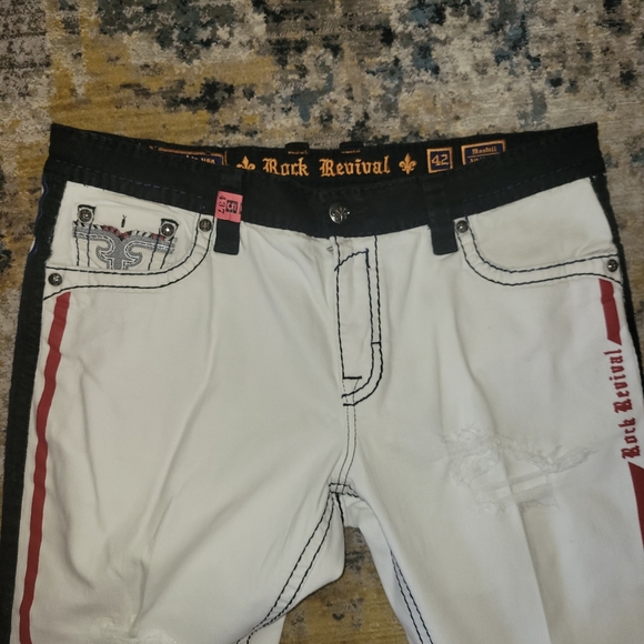 Rock Revival Jeans - Picture 4 of 6